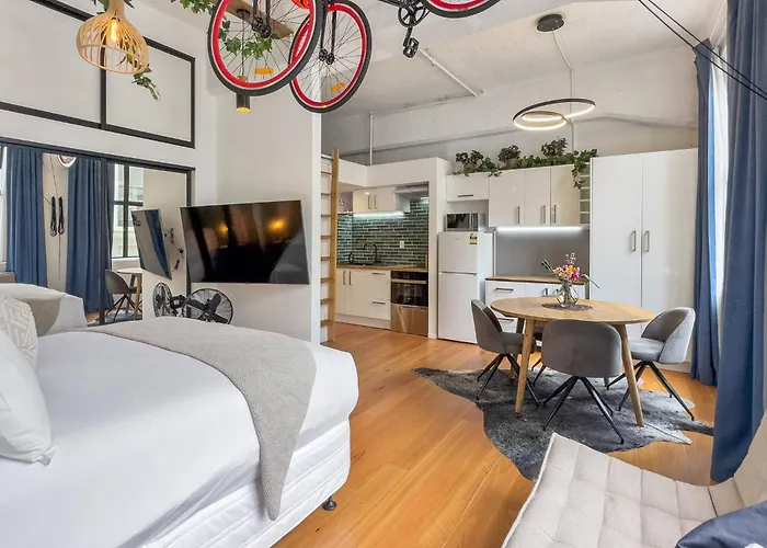 Studio Apartment